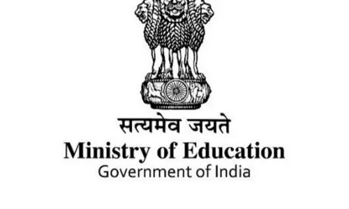 सार्वजनिक परीक्षाओं में सुधार के लिए टास्क फोर्स ने मांगे सुझाव