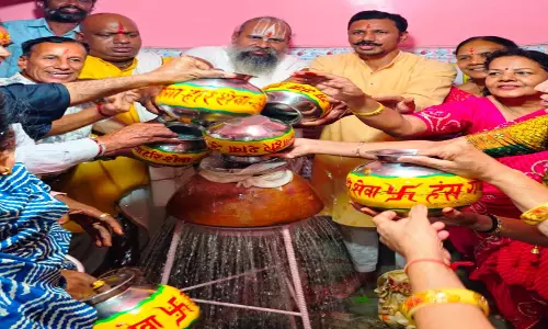भगवान भोलेनाथ का 27 कुओं व तीर्थों के संगम से भोलेनाथ का सहस्त्रधारा अभिषेक