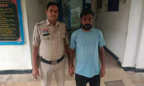 महिला की मौत के मामले में पुलिस का बड़ा एक्शन, हत्या का आरोपी गिरफ्तार महिला की मौत के मामले में पुलिस का बड़ा एक्शन, हत्या का आरोपी गिरफ्तार