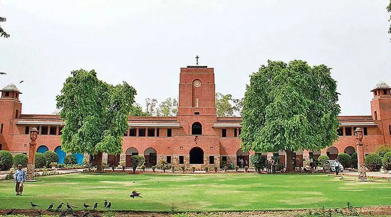 DU में 4 साल ग्रेजुएट्स को PhD मौका DU में 4 साल ग्रेजुएट्स को PhD मौका