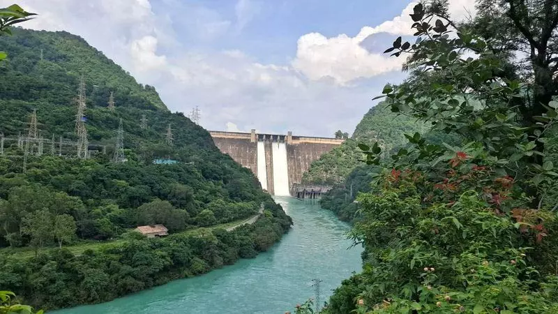Punjab में बांधों का जलस्तर गिरा Punjab में बांधों का जलस्तर गिरा