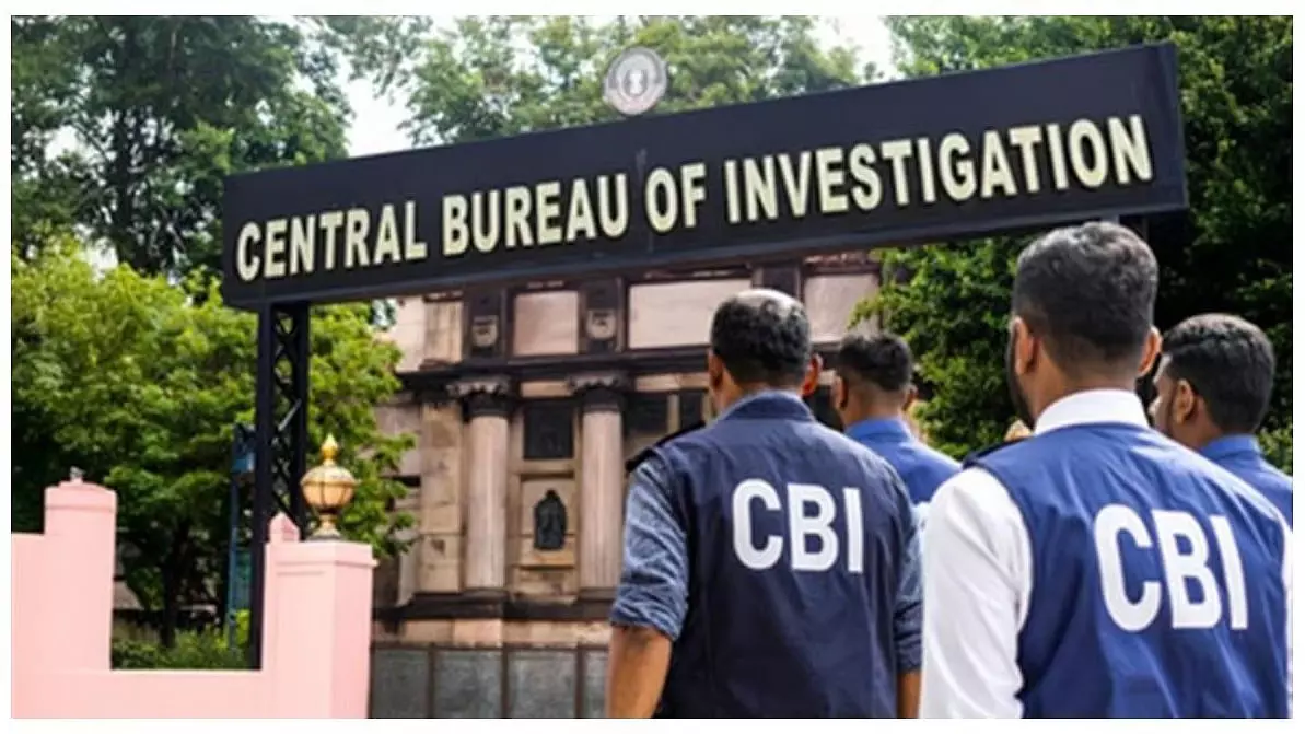 BSNL के दो वरिष्ठ अधिकारी रिश्वत लेते गिरफ्तार, CBI ने 75-75 हजार रुपये लेते रंगे हाथ पकड़ा BSNL के दो वरिष्ठ अधिकारी रिश्वत लेते गिरफ्तार, CBI ने 75-75 हजार रुपये लेते रंगे हाथ पकड़ा