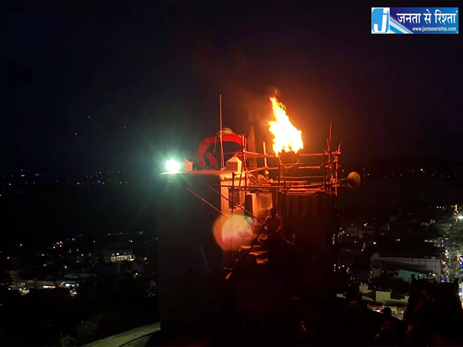 तिरुवन्नामलाई में अवनी गिरिवलम के बाद ट्रेन के लिए उमड़ी भीड़ तिरुवन्नामलाई में अवनी गिरिवलम के बाद ट्रेन के लिए उमड़ी भीड़