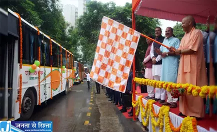 त्योहार पर योगी सरकार की सौगात लाखों बहनों ने किया निशुल्क सफर त्योहार पर योगी सरकार की सौगात लाखों बहनों ने किया निशुल्क सफर