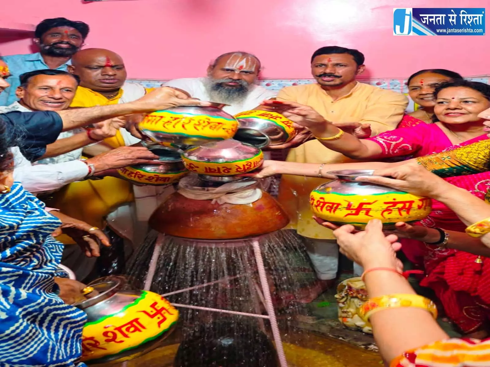 भगवान भोलेनाथ का 27 कुओं व तीर्थों के संगम से भोलेनाथ का सहस्त्रधारा अभिषेक भगवान भोलेनाथ का 27 कुओं व तीर्थों के संगम से भोलेनाथ का सहस्त्रधारा अभिषेक