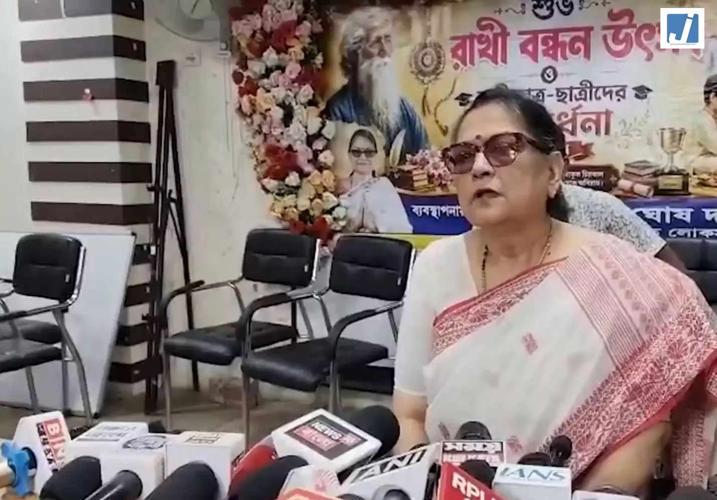 भ्रष्टाचार को लेकर TMC पर हमला सांसद काकोली घोष बोलीं हर स्तर पर फैला घोटाला भ्रष्टाचार को लेकर TMC पर हमला सांसद काकोली घोष बोलीं हर स्तर पर फैला घोटाला