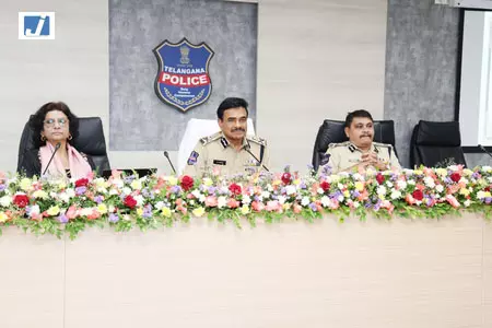 तेलंगाना में अपराध दर में 7.15 फीसदी की बढ़ोत्तरी, नशीले पदार्थों के मामले 46 प्रतिशत बढ़े तेलंगाना में अपराध दर में 7.15 फीसदी की बढ़ोत्तरी, नशीले पदार्थों के मामले 46 प्रतिशत बढ़े