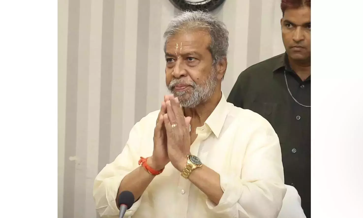 पोस्टमॉर्टम में देरी: स्वास्थ्य मंत्री ने ज़हीराबाद अस्पताल में गड़बड़ी की जांच के आदेश दिए पोस्टमॉर्टम में देरी: स्वास्थ्य मंत्री ने ज़हीराबाद अस्पताल में गड़बड़ी की जांच के आदेश दिए
