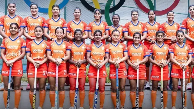 भारतीय महिला हॉकी टीम का सम्मान विश्व कप में शानदार प्रदर्शन पर बड़ा इनाम भारतीय महिला हॉकी टीम का सम्मान विश्व कप में शानदार प्रदर्शन पर बड़ा इनाम