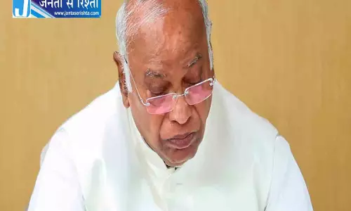 नेपाल बाढ़: खड़गे ने PM मोदी और शाह से माँगी मदद