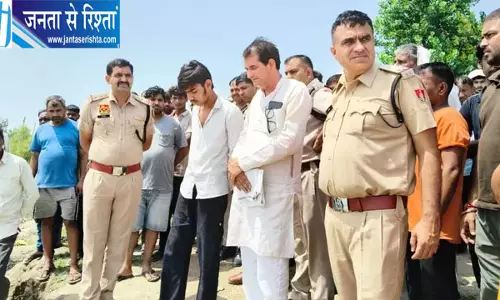 सोनीपत में यमुना के तेज बहाव में बहे दो सगे भाई गोताखोरों की मदद से तलाश जारी सोनीपत में यमुना के तेज बहाव में बहे दो सगे भाई गोताखोरों की मदद से तलाश जारी