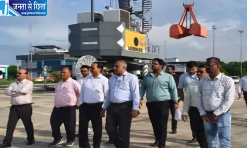 जलयान मरम्मत केंद्र का जल्द लोकार्पण जलयान मरम्मत केंद्र का जल्द लोकार्पण