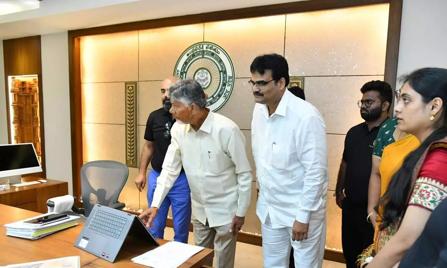 Andhra: नायडू ने AI-संचालित प्रमाण ऑपरेटिंग सिस्टम लॉन्च किया
