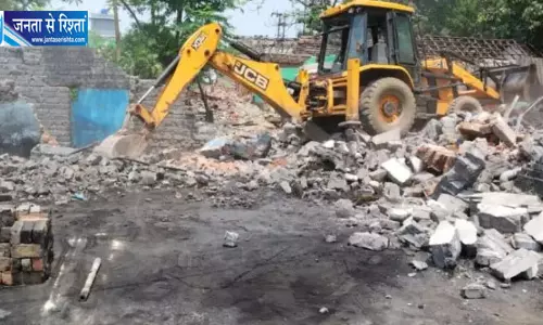 रेवाड़ी में अवैध कॉलोनियों पर चला बुलडोजर
