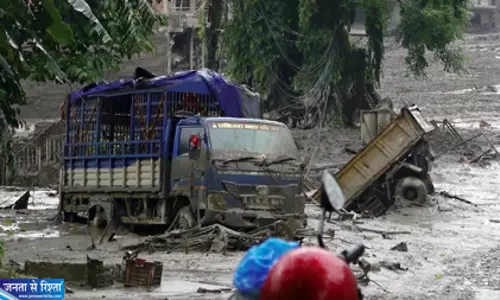 कुदरत के कहर के बीच इंसानियत की मिसाल नेपाल आपदा कोष में बड़ी मदद कुदरत के कहर के बीच इंसानियत की मिसाल नेपाल आपदा कोष में बड़ी मदद
