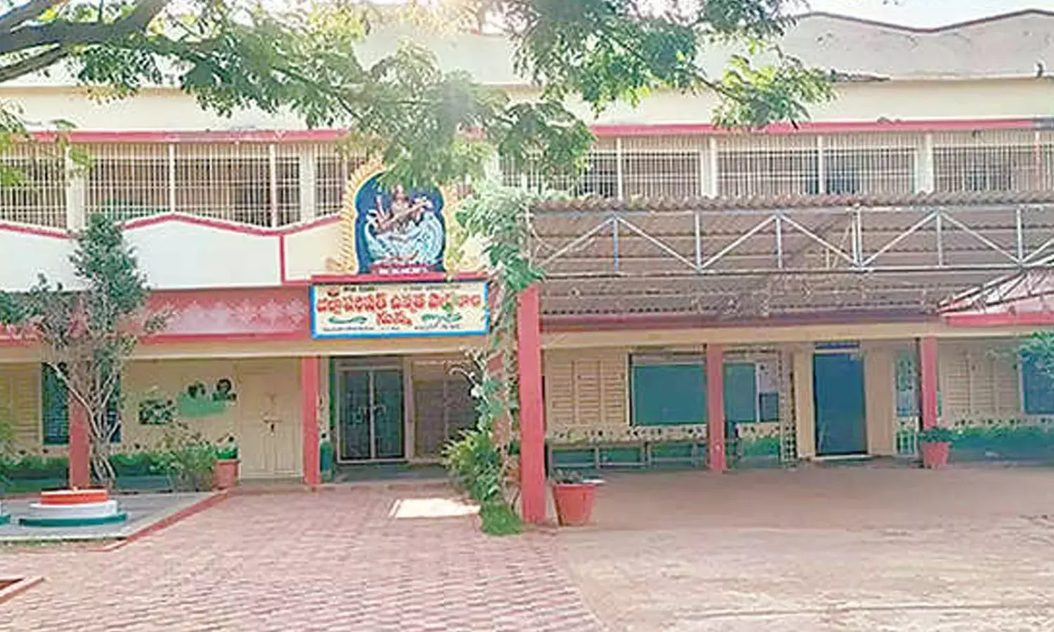 Andhra: नुन्ना स्कूल ने हैट्रिक लगाई