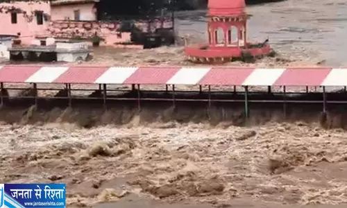 मंदाकिनी के विकराल रूप से संकट में चित्रकूट सैकड़ों लोग प्रभावित