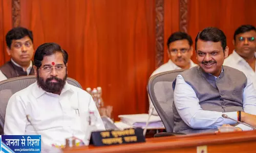 ST छात्रों की मांगों पर महाराष्ट्र सरकार का बड़ा फैसला खत्म हुआ अनशन ST छात्रों की मांगों पर महाराष्ट्र सरकार का बड़ा फैसला खत्म हुआ अनशन