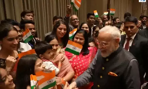 उज़्बेकिस्तान पहुंचते ही पीएम मोदी का जोरदार स्वागत, भारतीय समुदाय में दिखा उत्साह
