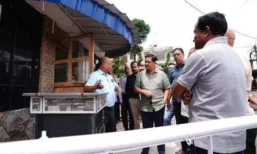 रिनजाह पहुंचे मेघालय CM सुरक्षा का दिया आश्वासन रिनजाह पहुंचे मेघालय CM सुरक्षा का दिया आश्वासन