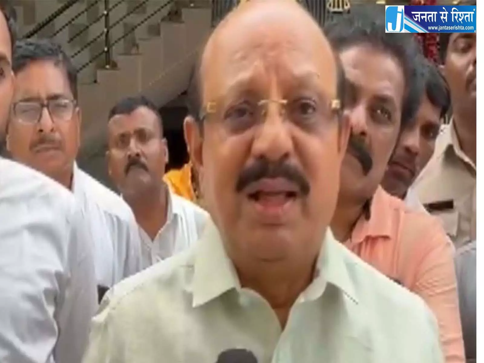 कर्नाटक कैबिनेट विस्तार पर कांग्रेस विधायक जयचंद्र ने उठाए सवाल कर्नाटक कैबिनेट विस्तार पर कांग्रेस विधायक जयचंद्र ने उठाए सवाल