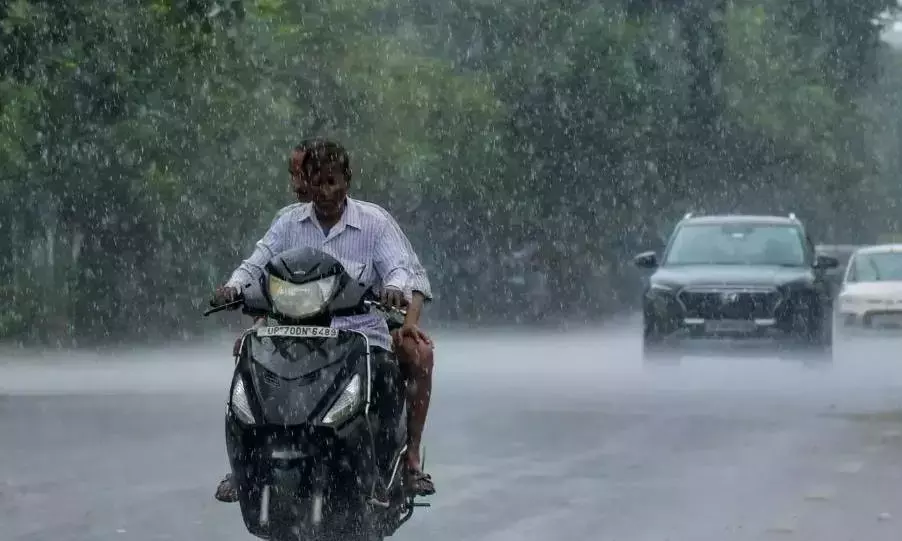 Telangana: तेलंगाना के कई इलाकों में हल्की बारिश की संभावना है Telangana: तेलंगाना के कई इलाकों में हल्की बारिश की संभावना है