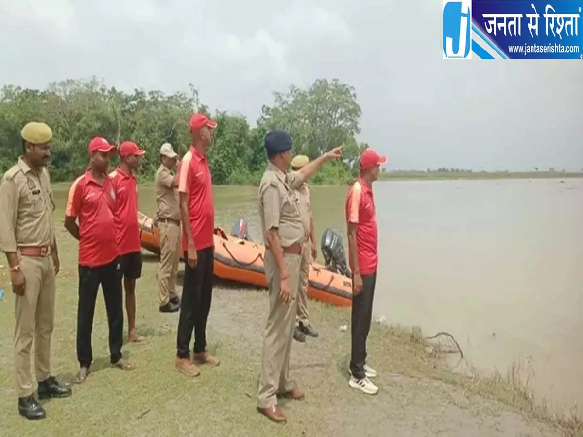 तिब्बत झील टूटने से नारायणी में उफान महराजगंज के गांवों में बजा अलर्ट तिब्बत झील टूटने से नारायणी में उफान महराजगंज के गांवों में बजा अलर्ट