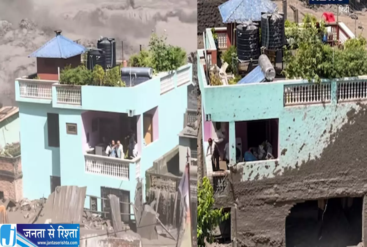 चारों तरफ पानी ही पानी घर में फंसा परिवार बालकनी से देखता रहा तबाही चारों तरफ पानी ही पानी घर में फंसा परिवार बालकनी से देखता रहा तबाही