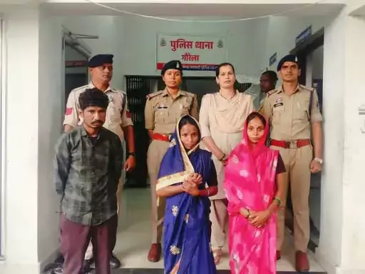बाजार में महिलाओं को बनाते थे निशाना, झपटमारी गिरोह पुलिस के हत्थे चढ़ा बाजार में महिलाओं को बनाते थे निशाना, झपटमारी गिरोह पुलिस के हत्थे चढ़ा