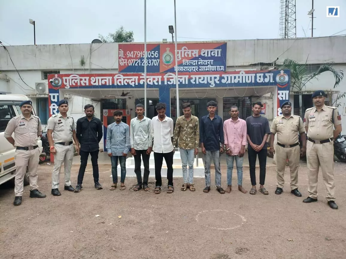 असामाजिक तत्वों पर तिल्दा नेवरा पुलिस का शिकंजा, 8 अपराधी गिरफ्तार असामाजिक तत्वों पर तिल्दा नेवरा पुलिस का शिकंजा, 8 अपराधी गिरफ्तार