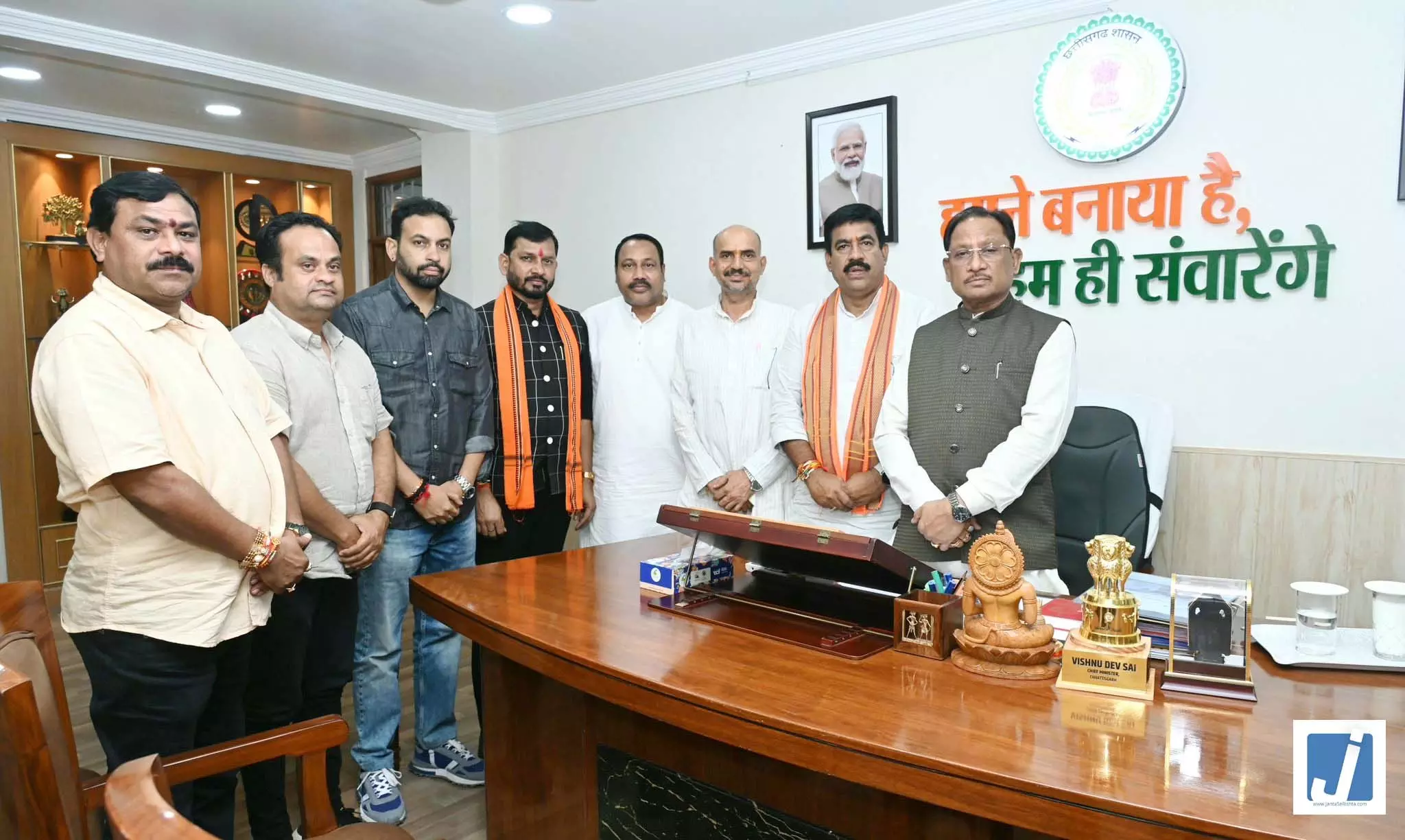 मुख्यमंत्री निवास में किसान मोर्चा प्रतिनिधिमंडल ने की शिष्टाचार भेंट मुख्यमंत्री निवास में किसान मोर्चा प्रतिनिधिमंडल ने की शिष्टाचार भेंट