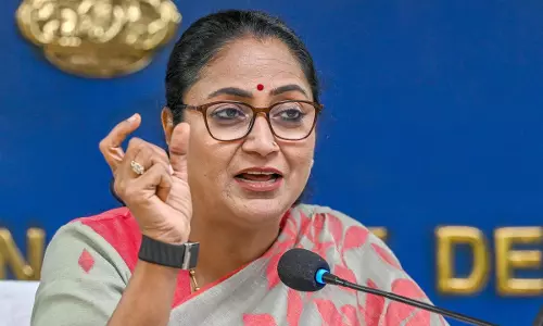 दिल्ली में फायर सेफ्टी को लेकर बड़ा बदलाव दिल्ली में फायर सेफ्टी को लेकर बड़ा बदलाव
