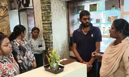 रायपुर पुलिस का बड़ा एक्शन: 30 स्पा सेंटरों पर छापा रायपुर पुलिस का बड़ा एक्शन: 30 स्पा सेंटरों पर छापा