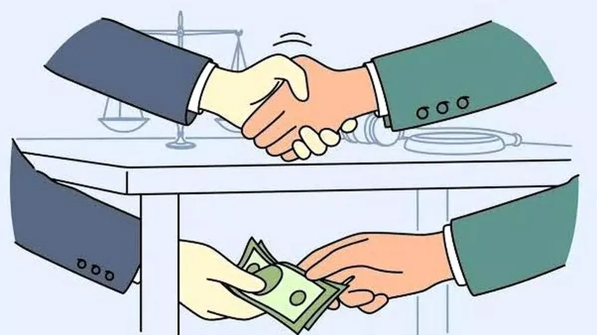 बार मालिकों से वसूली: कोट्टायम Excise DC पर गिरेगी गाज बार मालिकों से वसूली: कोट्टायम Excise DC पर गिरेगी गाज