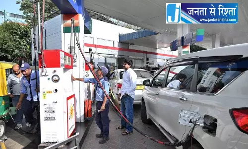 Delhi CNG के दाम में 3.89 रुपये की बढ़ोतरी Delhi CNG के दाम में 3.89 रुपये की बढ़ोतरी