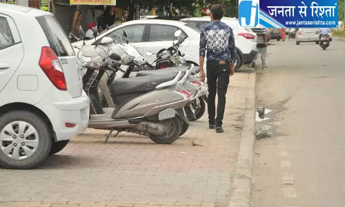Delhi में पैदल यात्रियों को मिलेगी बड़ी सुविधा Delhi में पैदल यात्रियों को मिलेगी बड़ी सुविधा