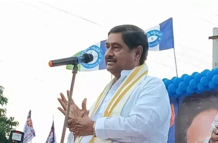 Andhra: श्रीकाकुलम में धर्मना प्रसाद राव, 7 अन्य के खिलाफ मामला दर्ज