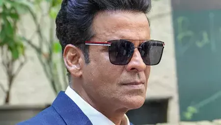 इमिग्रेंट्स जोक्स विवाद: मनोज बाजपेयी ने किया समय रैना का समर्थन इमिग्रेंट्स जोक्स विवाद: मनोज बाजपेयी ने किया समय रैना का समर्थन