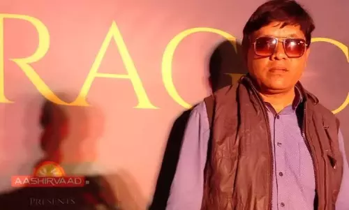 Assam: सिने-पत्रकार निमानंद दास की माजुली में सड़क दुर्घटना में मौत Assam: सिने-पत्रकार निमानंद दास की माजुली में सड़क दुर्घटना में मौत