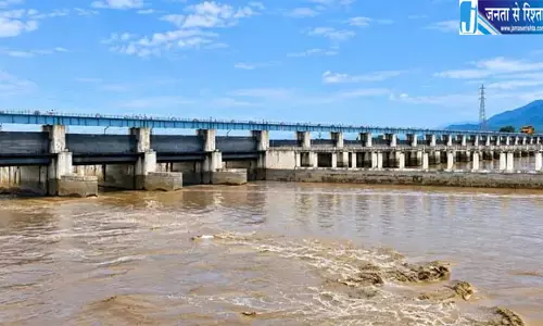 नेपाल की त्रिशूली नदी में बढ़ा जलस्तर, कुशीनगर में बाढ़ का खतरा; नारायणी किनारे हाई अलर्ट नेपाल की त्रिशूली नदी में बढ़ा जलस्तर, कुशीनगर में बाढ़ का खतरा; नारायणी किनारे हाई अलर्ट