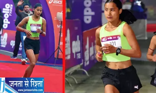 चमोली की बेटी भागीरथी बिष्ट ने रचा इतिहास, हैदराबाद मैराथन में जीता रजत पदक