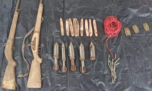 नक्सली डंप बरामद, हथियार, विस्फोटक और बड़ी मात्रा में कारतूस जब्त