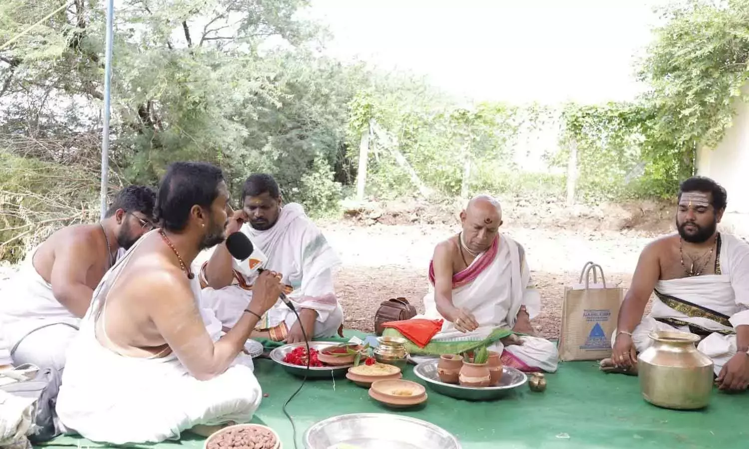Tamil Nadu: सिद्धावतम मंदिर में ध्वज-स्तंभ प्रतिष्ठा की रस्में शुरू हुईं