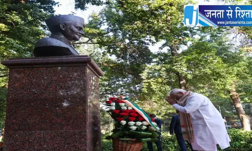 ताशकंद में PM मोदी ने लाल बहादुर शास्त्री को दी श्रद्धांजलि
