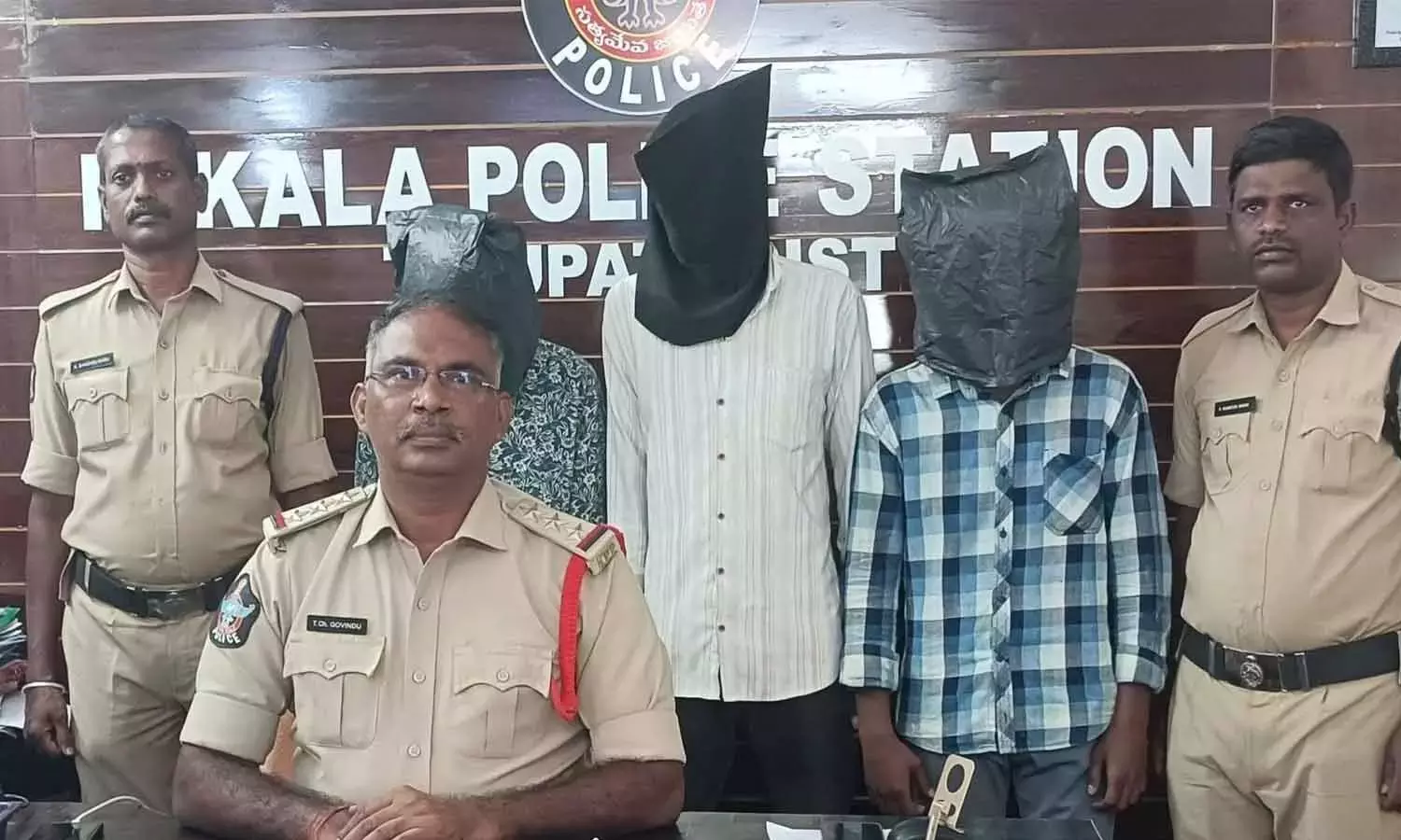 Andhra: पुलिस ने अकुला किरण की मौत के मामले में 3 संदिग्धों को पकड़ा