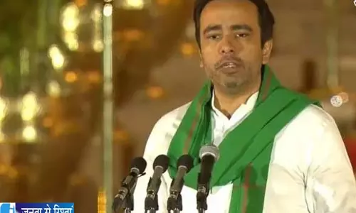 PDA बनाम ABCD की लड़ाई तेज जयंत चौधरी ने सपा पर साधा निशाना PDA बनाम ABCD की लड़ाई तेज जयंत चौधरी ने सपा पर साधा निशाना