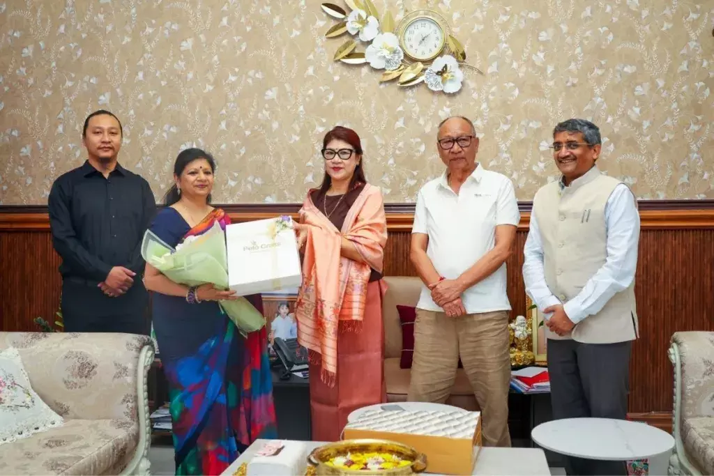 मणिपुर प्रशासन में बड़ा फेरबदल: 3 साल में 5वें मुख्य सचिव की तैयारी मणिपुर प्रशासन में बड़ा फेरबदल: 3 साल में 5वें मुख्य सचिव की तैयारी