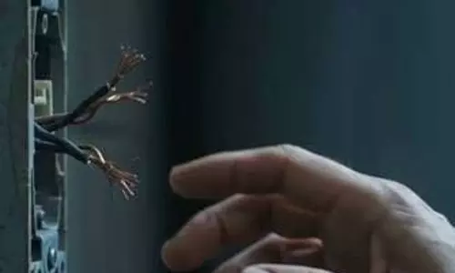 बिजली का झटका लगने पर क्या करें जान लें जरूरी सेफ्टी टिप्स