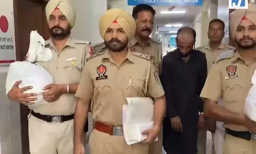 मणिपुर से पंजाब पहुंचा 28 किलो अफीम का जखीरा, दो आरोपी गिरफ्तार मणिपुर से पंजाब पहुंचा 28 किलो अफीम का जखीरा, दो आरोपी गिरफ्तार