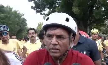 फिट इंडिया संडे ऑन साइकिल: मांडविया और गंभीर ने युवाओं को दी खेल गतिविधियों में सक्रिय होने की सलाह फिट इंडिया संडे ऑन साइकिल: मांडविया और गंभीर ने युवाओं को दी खेल गतिविधियों में सक्रिय होने की सलाह